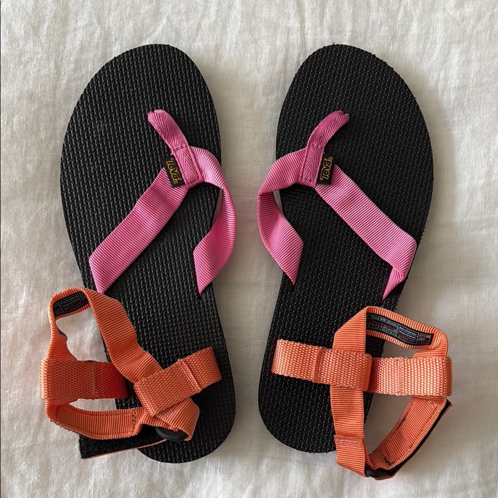 Teva Classic Pink and Orange Women's Sandals - NEW Size 9